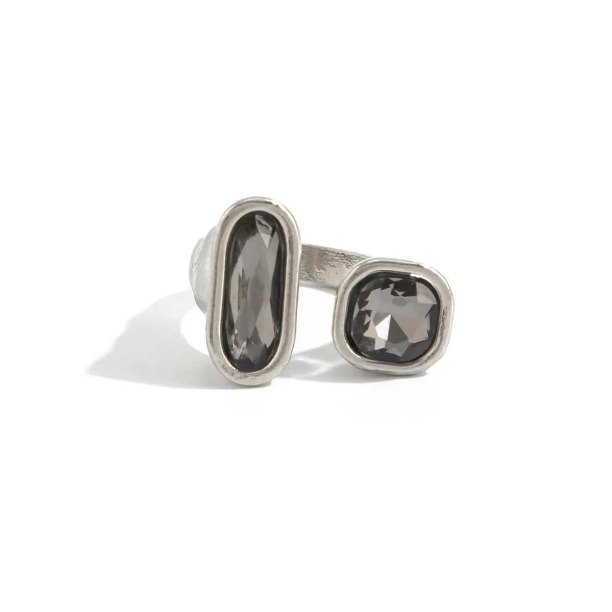 Elevate Adjustable Ring I Chic Ring that Elevates Your Look from the Boardroom to the Stadium
