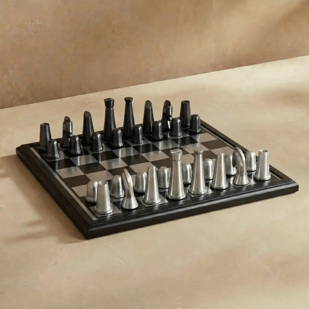 The Kingmaker™ Executive Chess Set