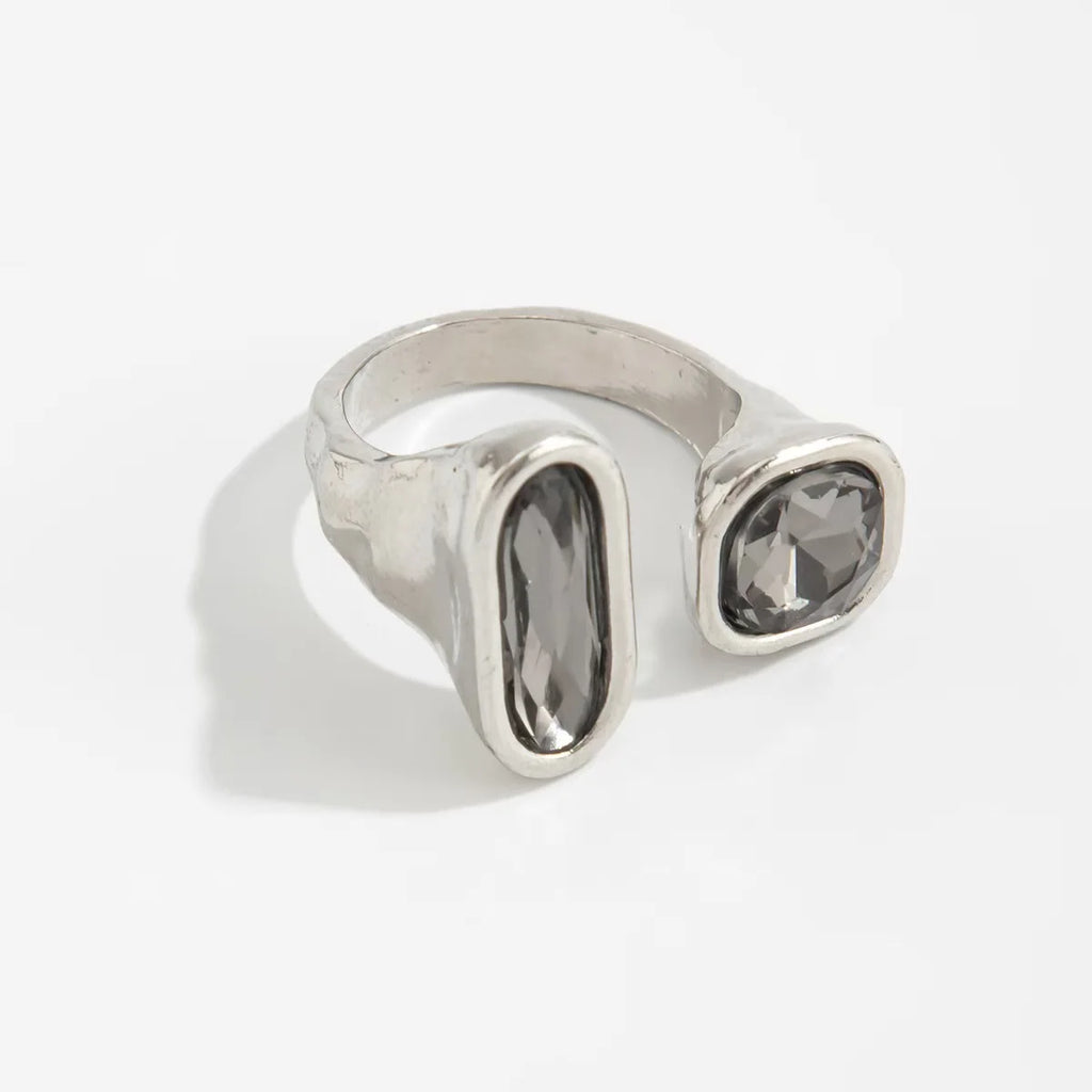 Elevate Adjustable Ring I Chic Ring that Elevates Your Look from the Boardroom to the Stadium