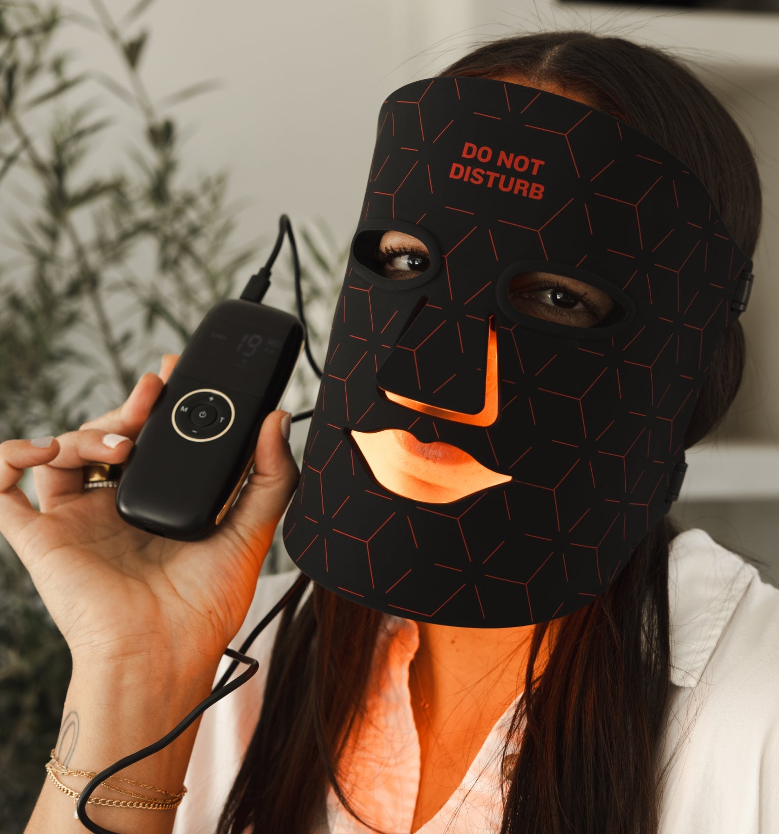 The Mask LED Light Therapy Mask For Acne And Skin Rejuvenation