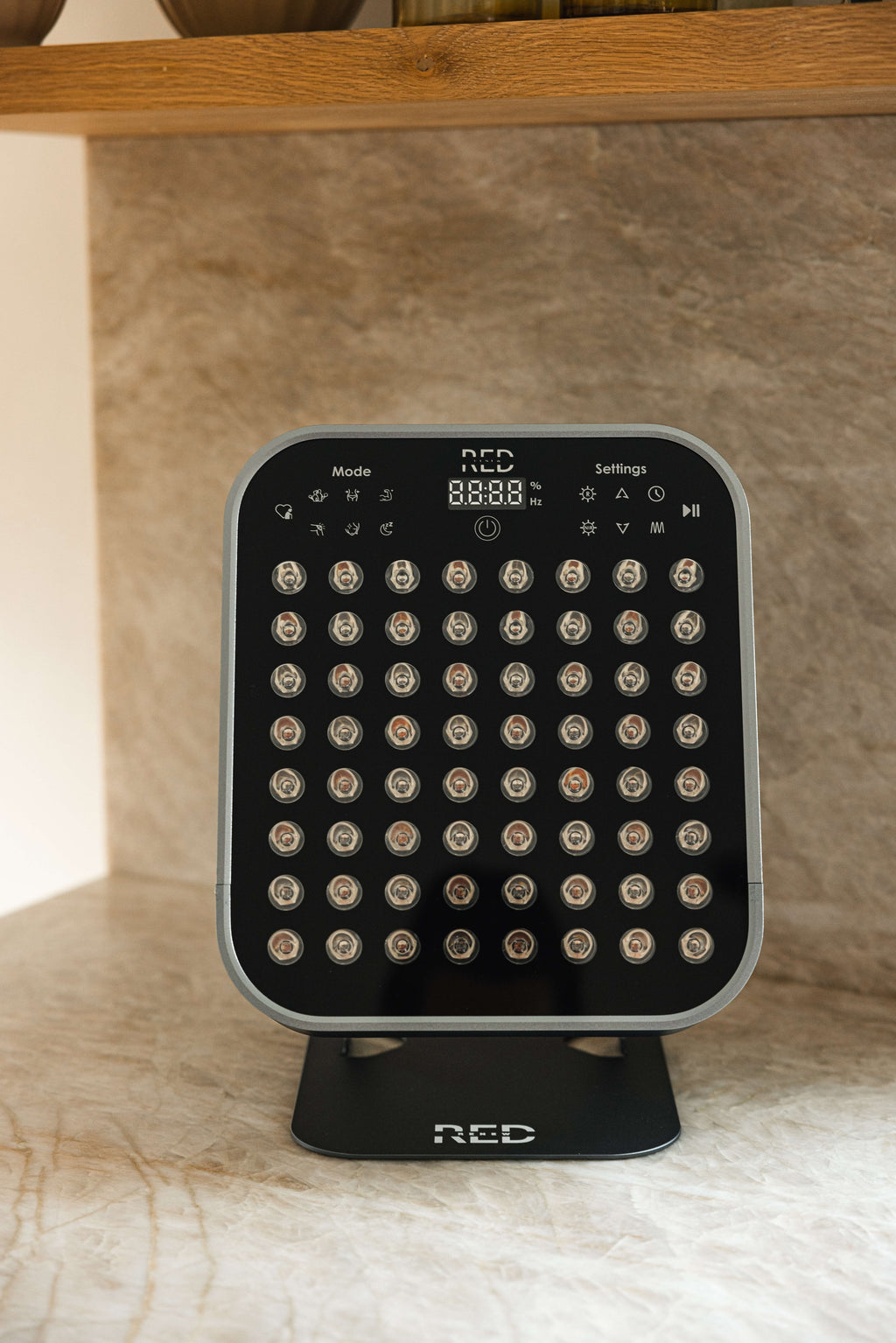 The Small Panel Red Light Therapy Device For Pain Relief And Skin Rejuvenation